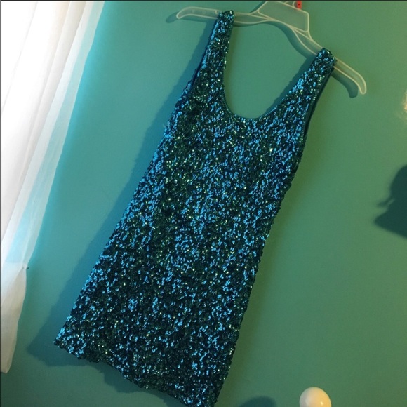 Wet Seal Dresses & Skirts - Wet Seal Teal/blue sequence bodycon dress